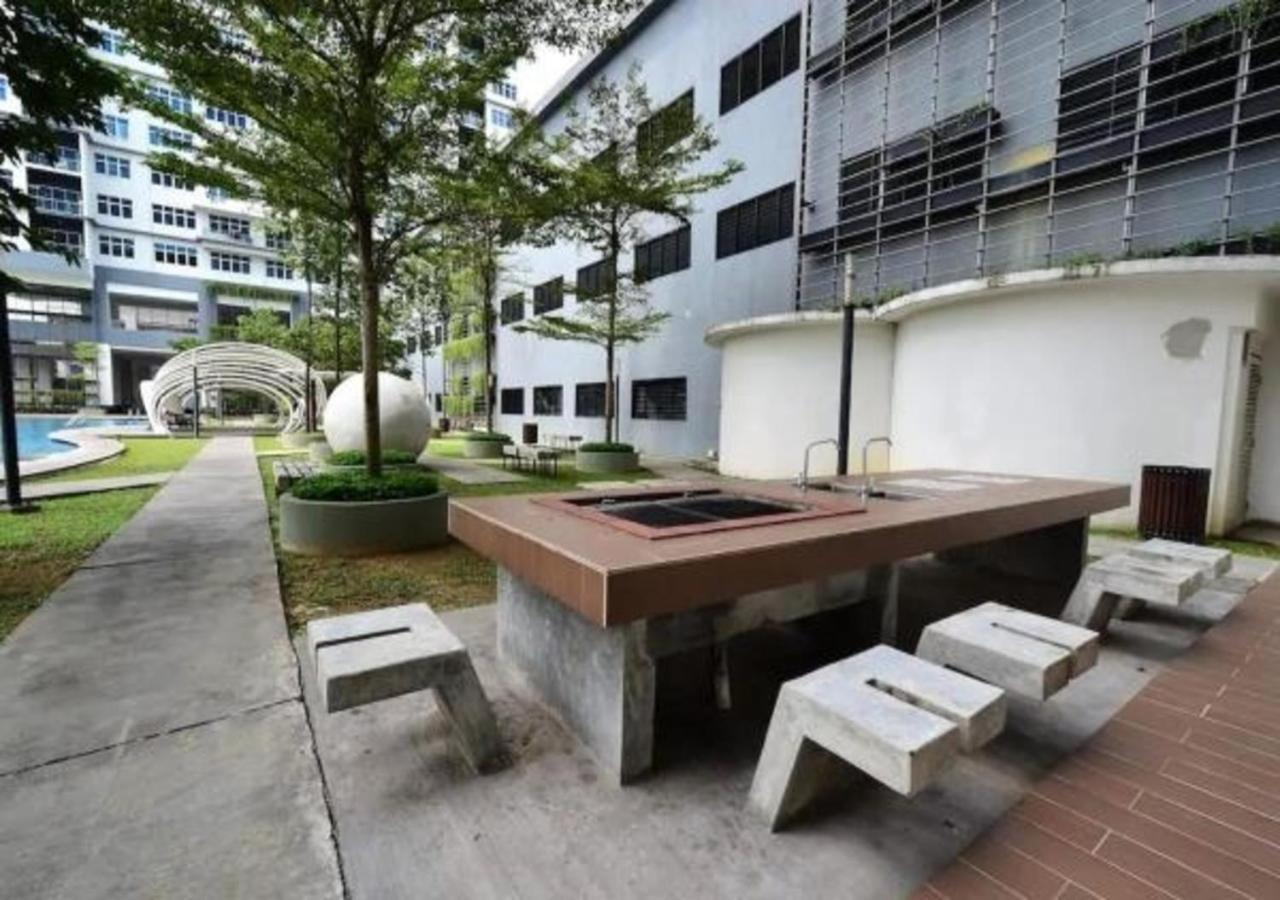 Puchong Skypod Residence, 1-5 Pax Cozy Unit, Walking Distance To Ioi Mall, 10Min Drive To Sunway エクステリア 写真